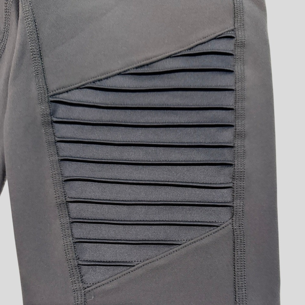 Alo Yoga Moto Leggings Anthracite Dark Gray High Waist Mesh XXS 28"‎ Inseam - Picture 3 of 7